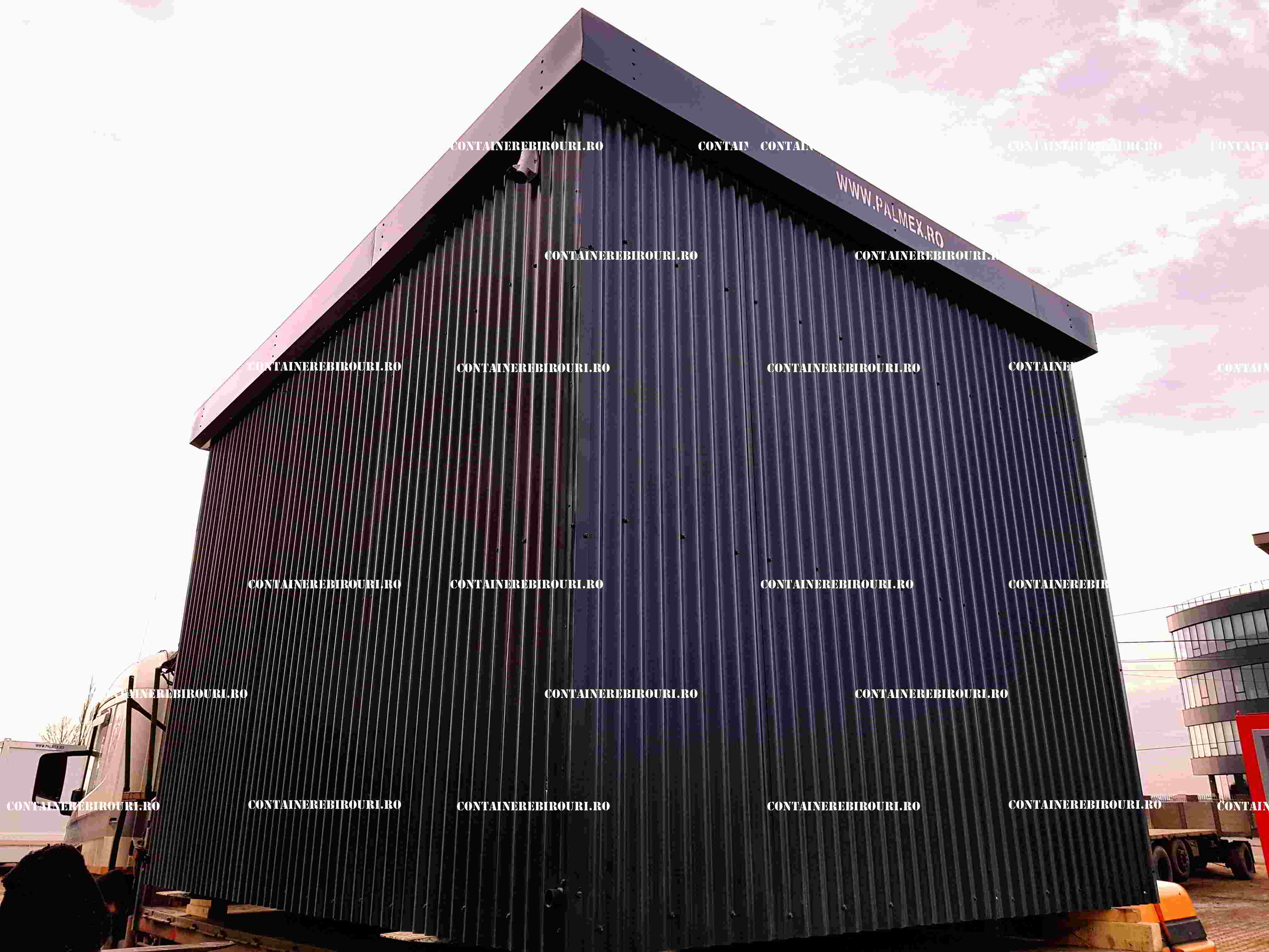 container-birou-de-vanzare